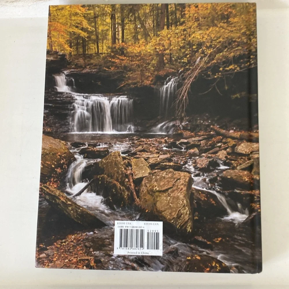 America's Best Day Hikes - Single-Day Hikes Coffee Table Book by Derek Dellinger
